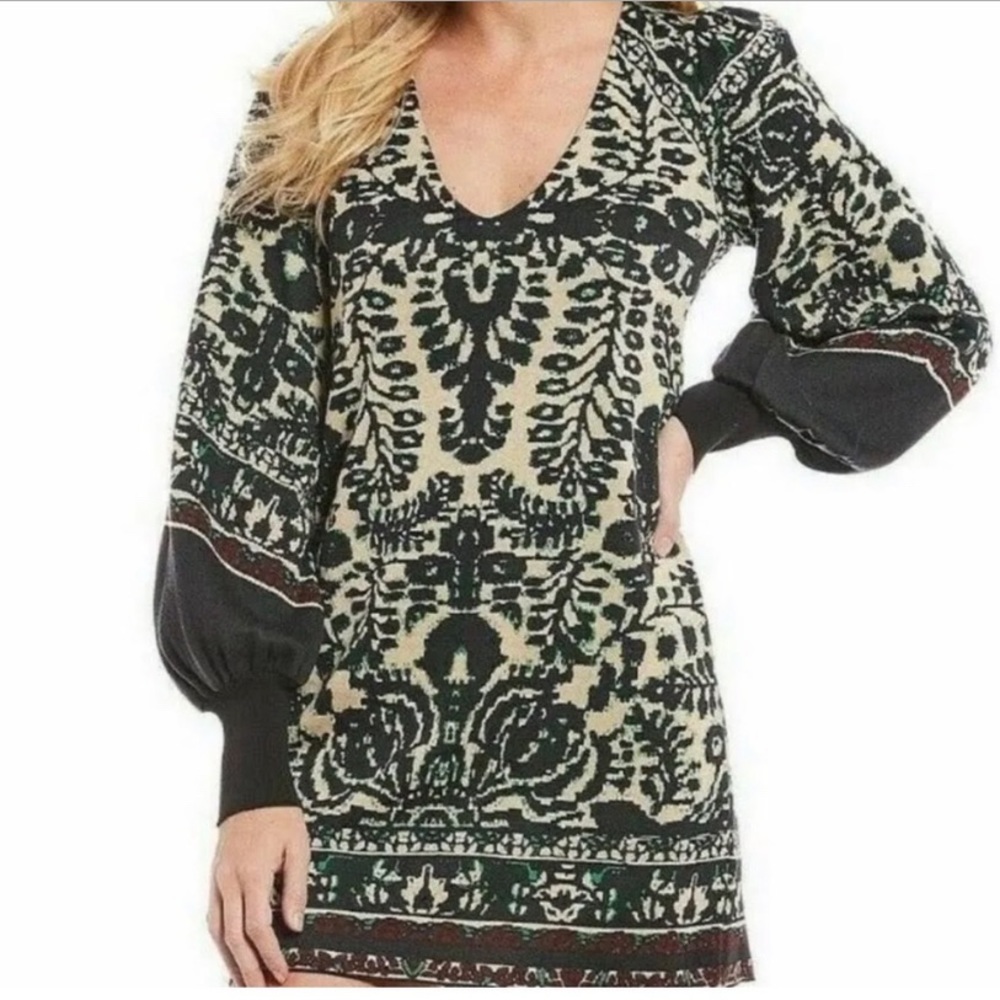NWOT Free People Music And Lyrics Balloon Sleeve Printed Sweater Dress